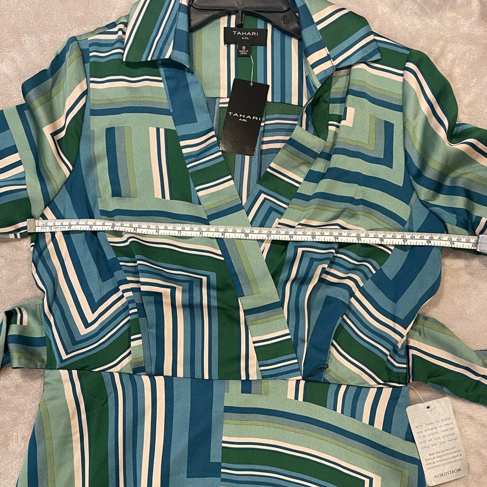 Tahari ASL Abstract Print Long Sleeve Satin Midi Dress size 8, NWT - Picture 15 of 15